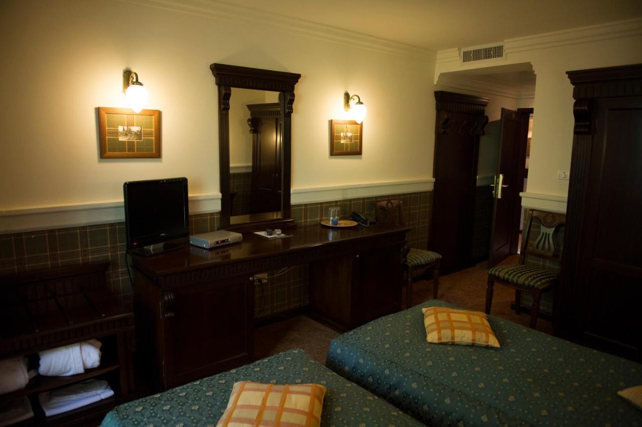 Hotel Stejarul Bazoşu Nou Extérieur photo